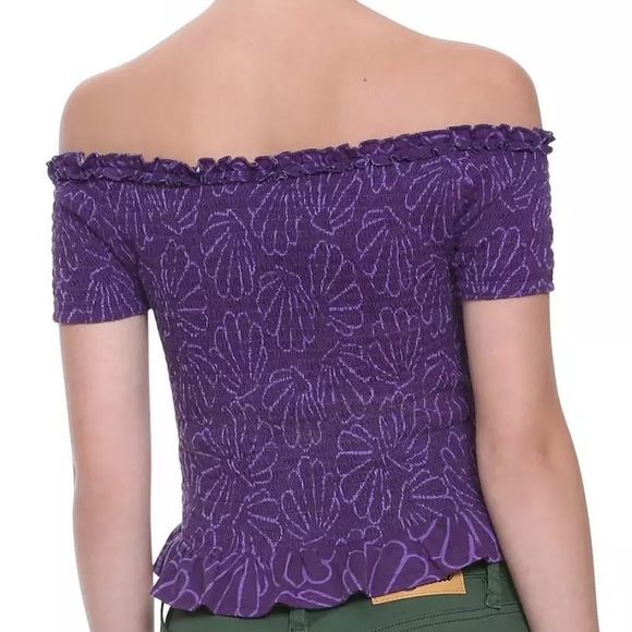 Hot Topic Her Universe Destination Disney Little Mermaid Ariel Smocked Shell Top - Picture 4 of 9